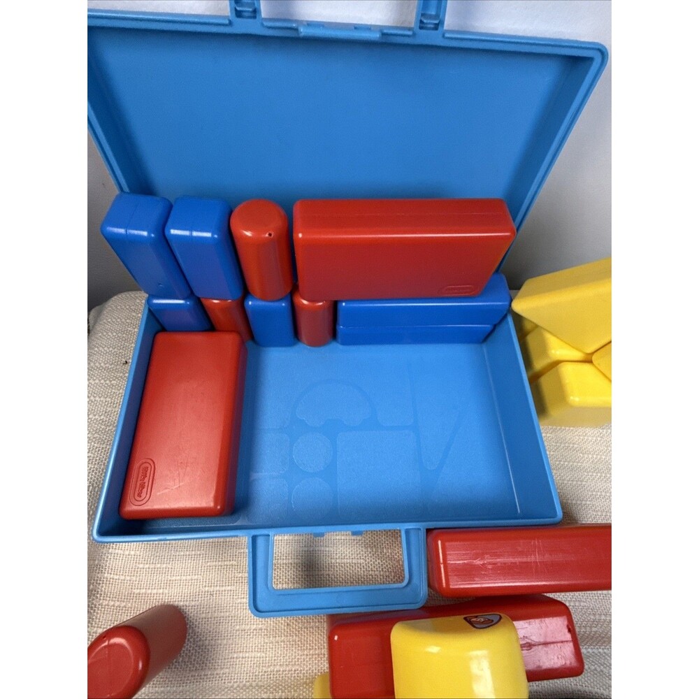 Vtg Little Tikes Carry-A-Long Building Block Case With Blocks 20 Blocks & 1 Car - Picture 12 of 14